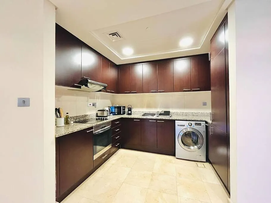 Silkhaus Sky Gardens Chic Studio DIFC Living Apartment Dubai